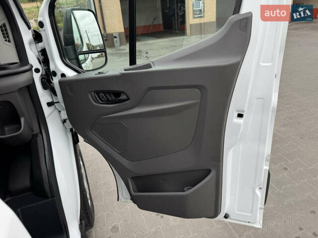 Белый Форд Транзит, объемом двигателя 2 л и пробегом 195 тыс. км за 18900 $, фото 49 на Automoto.ua