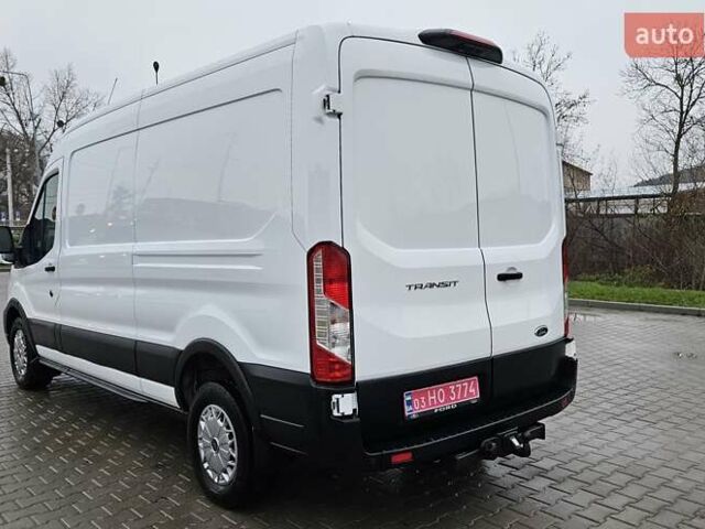 Белый Форд Транзит, объемом двигателя 2 л и пробегом 226 тыс. км за 17900 $, фото 3 на Automoto.ua