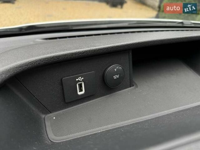 Белый Форд Транзит, объемом двигателя 2 л и пробегом 157 тыс. км за 18500 $, фото 57 на Automoto.ua