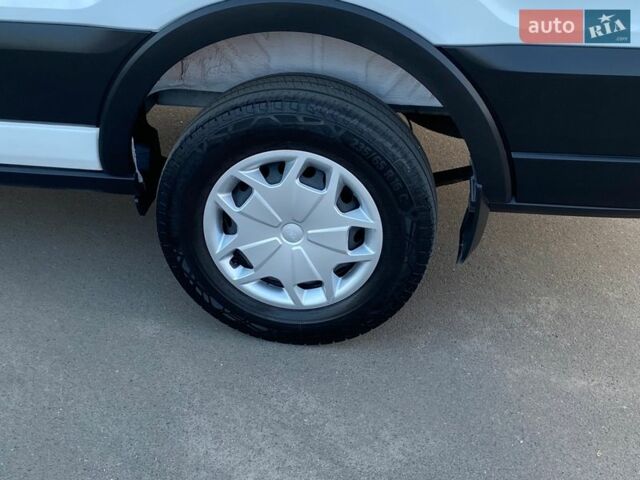 Білий Форд Транзит, об'ємом двигуна 2 л та пробігом 237 тис. км за 18500 $, фото 55 на Automoto.ua