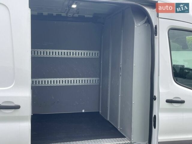 Белый Форд Транзит, объемом двигателя 0 л и пробегом 23 тыс. км за 32499 $, фото 13 на Automoto.ua
