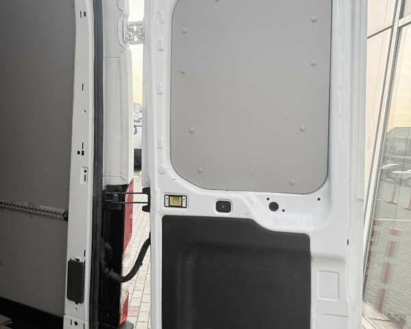 Білий Форд Транзит, об'ємом двигуна 2 л та пробігом 17 тис. км за 37500 $, фото 18 на Automoto.ua