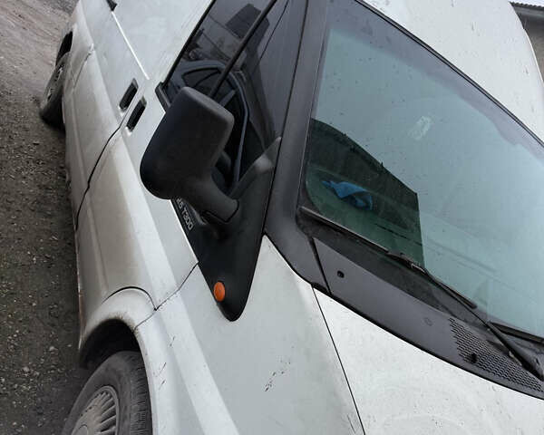 Білий Форд Транзит, об'ємом двигуна 2 л та пробігом 500 тис. км за 2000 $, фото 3 на Automoto.ua