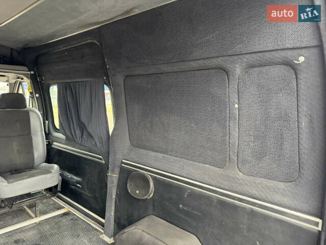 Белый Форд Транзит, объемом двигателя 2 л и пробегом 273 тыс. км за 4000 $, фото 27 на Automoto.ua