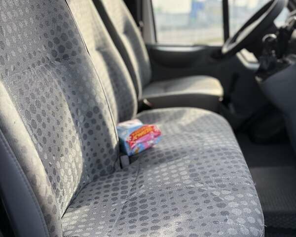 Белый Форд Транзит, объемом двигателя 2.4 л и пробегом 274 тыс. км за 6900 $, фото 13 на Automoto.ua