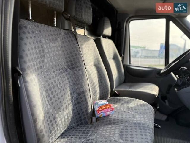 Белый Форд Транзит, объемом двигателя 2.4 л и пробегом 274 тыс. км за 6900 $, фото 15 на Automoto.ua