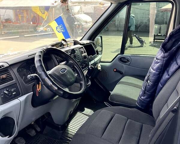 Білий Форд Транзит, об'ємом двигуна 2.4 л та пробігом 607 тис. км за 6500 $, фото 5 на Automoto.ua