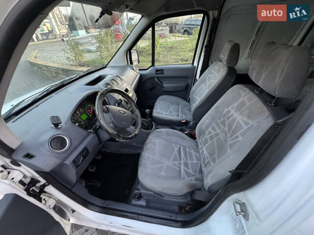 Белый Форд Транзит, объемом двигателя 1.75 л и пробегом 228 тыс. км за 4600 $, фото 16 на Automoto.ua