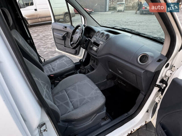 Белый Форд Транзит, объемом двигателя 1.75 л и пробегом 228 тыс. км за 4600 $, фото 21 на Automoto.ua