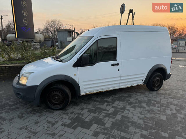 Белый Форд Транзит, объемом двигателя 1.75 л и пробегом 228 тыс. км за 4600 $, фото 2 на Automoto.ua