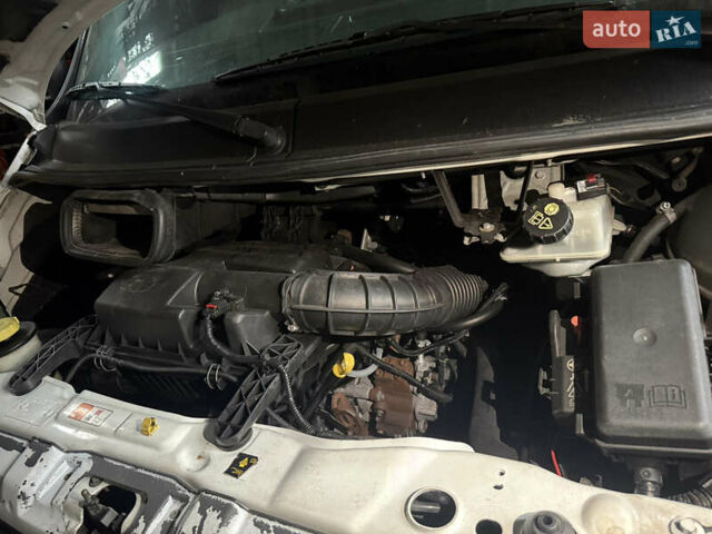 Белый Форд Транзит, объемом двигателя 2.2 л и пробегом 500 тыс. км за 7500 $, фото 5 на Automoto.ua