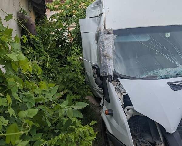 Белый Форд Транзит, объемом двигателя 2.2 л и пробегом 400 тыс. км за 2750 $, фото 5 на Automoto.ua