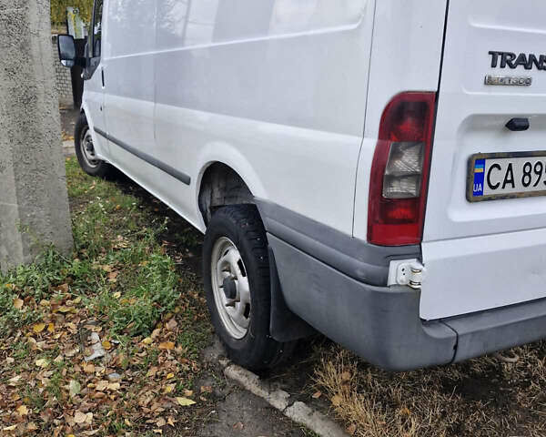 Белый Форд Транзит, объемом двигателя 2.2 л и пробегом 410 тыс. км за 9200 $, фото 7 на Automoto.ua