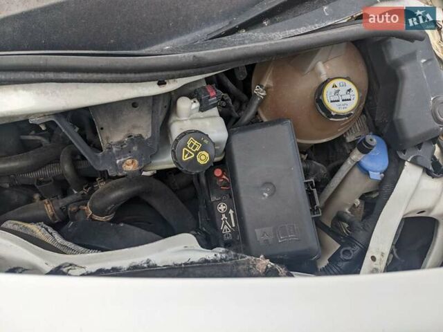 Белый Форд Транзит, объемом двигателя 2.2 л и пробегом 400 тыс. км за 2750 $, фото 14 на Automoto.ua