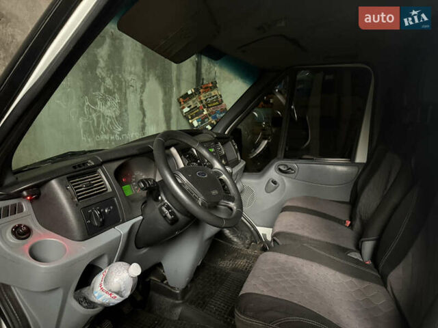 Белый Форд Транзит, объемом двигателя 2.2 л и пробегом 500 тыс. км за 7500 $, фото 3 на Automoto.ua