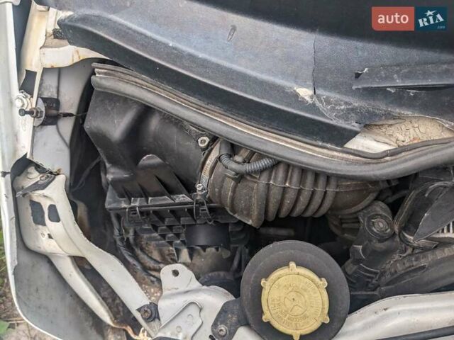 Белый Форд Транзит, объемом двигателя 2.2 л и пробегом 400 тыс. км за 2750 $, фото 9 на Automoto.ua