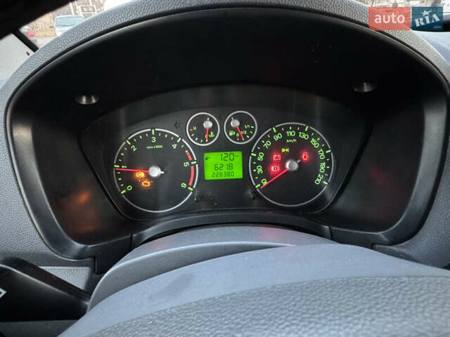 Белый Форд Транзит, объемом двигателя 1.75 л и пробегом 228 тыс. км за 4600 $, фото 18 на Automoto.ua