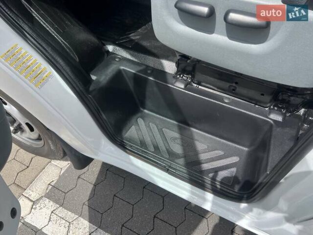 Форд Транзит 2013 в Киеве на Automoto.ua Белый Форд Транзит, объемом двигателя 2.2 л и пробегом 227 тыс. км за 8716 $, фото 10 на Automoto.ua