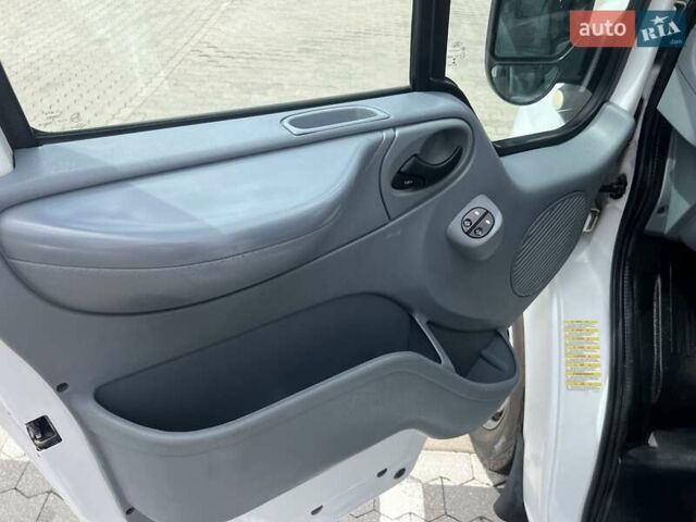 Форд Транзит 2013 в Киеве на Automoto.ua Белый Форд Транзит, объемом двигателя 2.2 л и пробегом 227 тыс. км за 8716 $, фото 18 на Automoto.ua