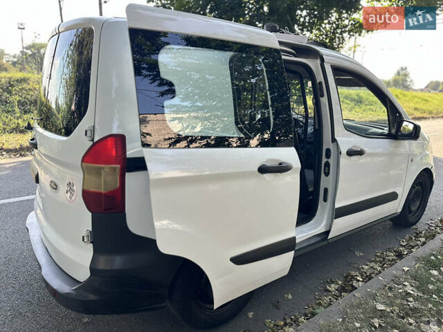 Белый Форд Транзит, объемом двигателя 1.5 л и пробегом 123 тыс. км за 5400 $, фото 4 на Automoto.ua