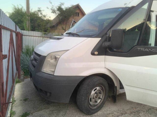 Білий Форд Транзит, об'ємом двигуна 2.2 л та пробігом 244 тис. км за 8003 $, фото 5 на Automoto.ua