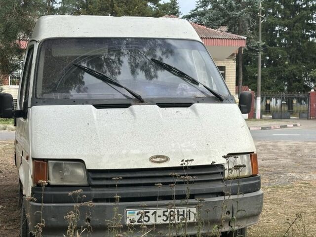 Білий Форд Транзит, об'ємом двигуна 0 л та пробігом 240 тис. км за 700 $, фото 4 на Automoto.ua