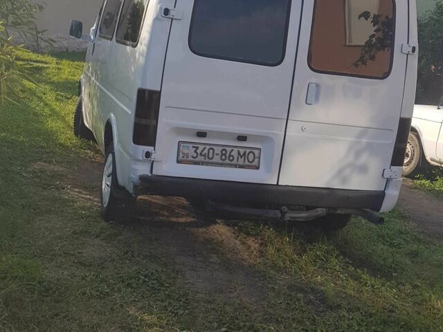 Белый Форд Транзит, объемом двигателя 2.5 л и пробегом 700 тыс. км за 1600 $, фото 4 на Automoto.ua
