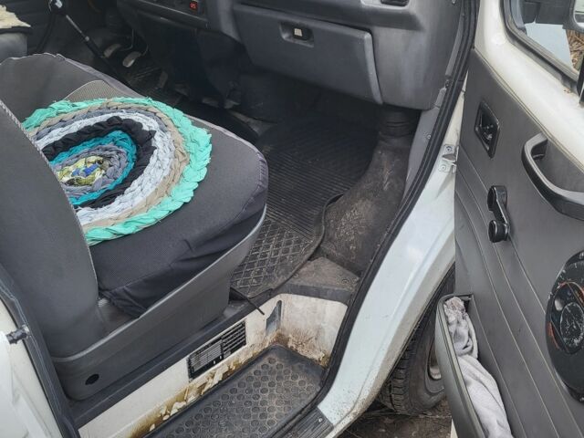 Білий Форд Транзит, об'ємом двигуна 2.5 л та пробігом 77 тис. км за 2500 $, фото 9 на Automoto.ua