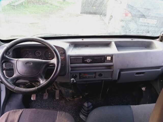 Белый Форд Транзит, объемом двигателя 0 л и пробегом 300 тыс. км за 1500 $, фото 2 на Automoto.ua