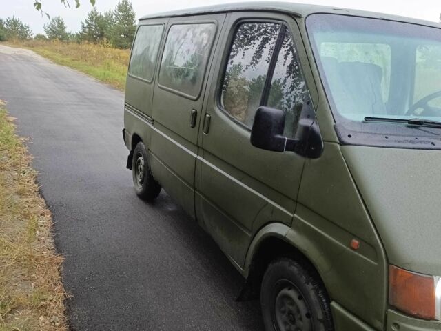 Белый Форд Транзит, объемом двигателя 2 л и пробегом 236 тыс. км за 1456 $, фото 12 на Automoto.ua
