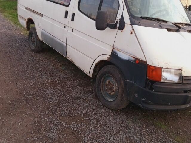 Белый Форд Транзит, объемом двигателя 0 л и пробегом 300 тыс. км за 1500 $, фото 5 на Automoto.ua