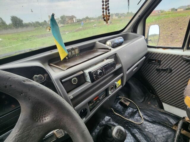 Белый Форд Транзит, объемом двигателя 2.5 л и пробегом 445 тыс. км за 1700 $, фото 6 на Automoto.ua