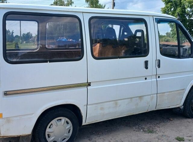 Белый Форд Транзит, объемом двигателя 0 л и пробегом 89 тыс. км за 2000 $, фото 2 на Automoto.ua