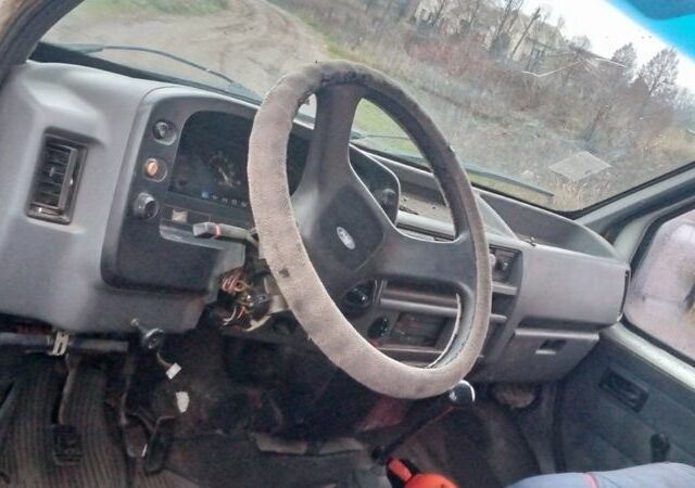 Білий Форд Транзит, об'ємом двигуна 2 л та пробігом 100 тис. км за 1550 $, фото 5 на Automoto.ua