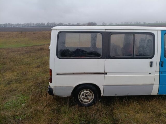Белый Форд Транзит, объемом двигателя 2 л и пробегом 155 тыс. км за 2000 $, фото 12 на Automoto.ua