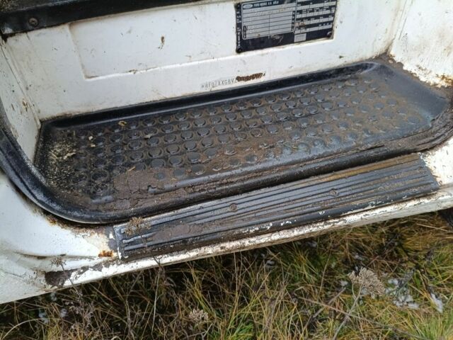 Белый Форд Транзит, объемом двигателя 2 л и пробегом 155 тыс. км за 2000 $, фото 4 на Automoto.ua