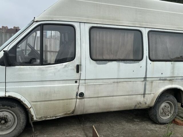Белый Форд Транзит, объемом двигателя 2.5 л и пробегом 500 тыс. км за 2000 $, фото 1 на Automoto.ua