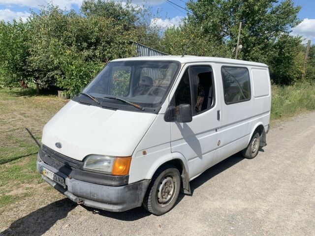 Белый Форд Транзит, объемом двигателя 2.5 л и пробегом 350 тыс. км за 1250 $, фото 6 на Automoto.ua