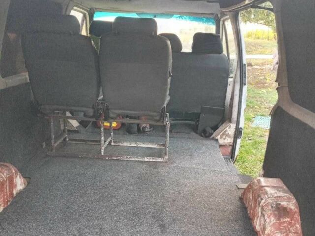 Білий Форд Транзит, об'ємом двигуна 2.5 л та пробігом 830 тис. км за 1500 $, фото 1 на Automoto.ua
