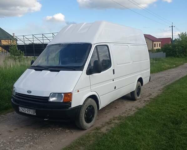 Белый Форд Транзит, объемом двигателя 0 л и пробегом 300 тыс. км за 1850 $, фото 2 на Automoto.ua