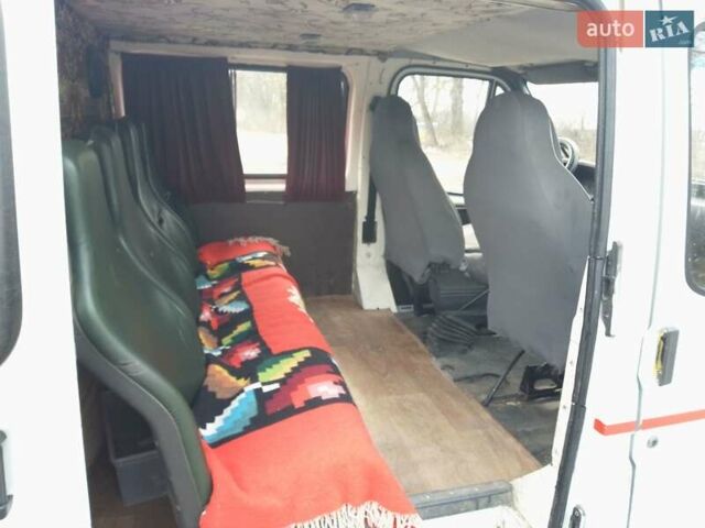 Білий Форд Транзит, об'ємом двигуна 2.5 л та пробігом 500 тис. км за 1900 $, фото 6 на Automoto.ua