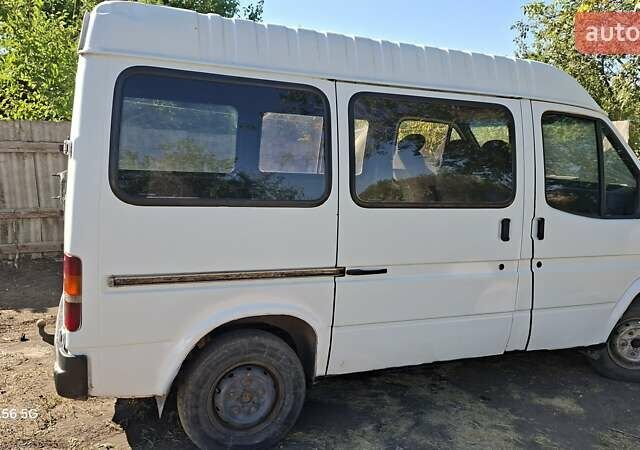 Білий Форд Транзит, об'ємом двигуна 2.5 л та пробігом 100 тис. км за 2200 $, фото 2 на Automoto.ua
