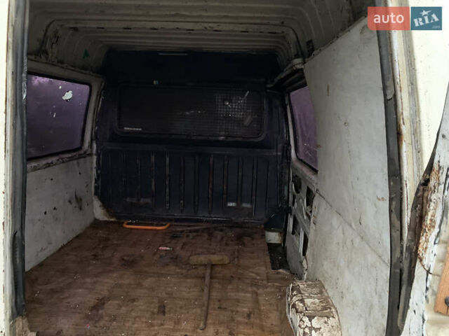 Білий Форд Транзит, об'ємом двигуна 2.4 л та пробігом 3 тис. км за 1350 $, фото 1 на Automoto.ua