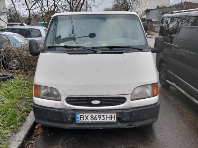 Белый Форд Транзит, объемом двигателя 2.5 л и пробегом 900 тыс. км за 2600 $, фото 1 на Automoto.ua