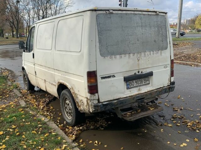 Білий Форд Транзит, об'ємом двигуна 2 л та пробігом 300 тис. км за 428 $, фото 1 на Automoto.ua