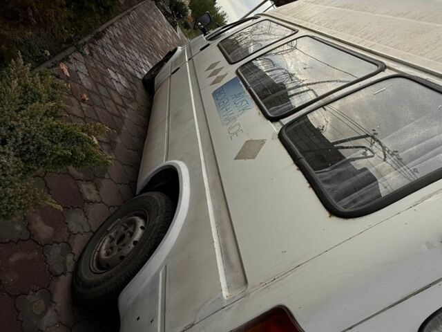 Білий Форд Транзит, об'ємом двигуна 2.5 л та пробігом 300 тис. км за 2500 $, фото 2 на Automoto.ua