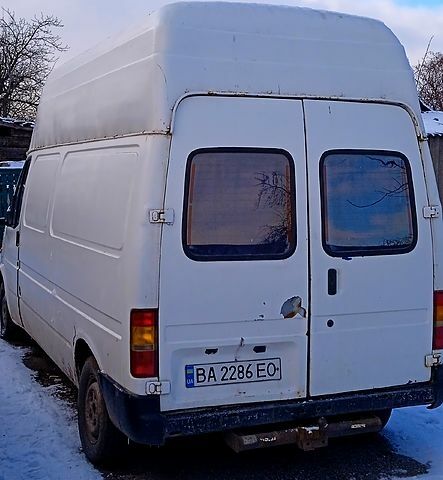 Белый Форд Транзит, объемом двигателя 2.5 л и пробегом 0 тыс. км за 1800 $, фото 1 на Automoto.ua