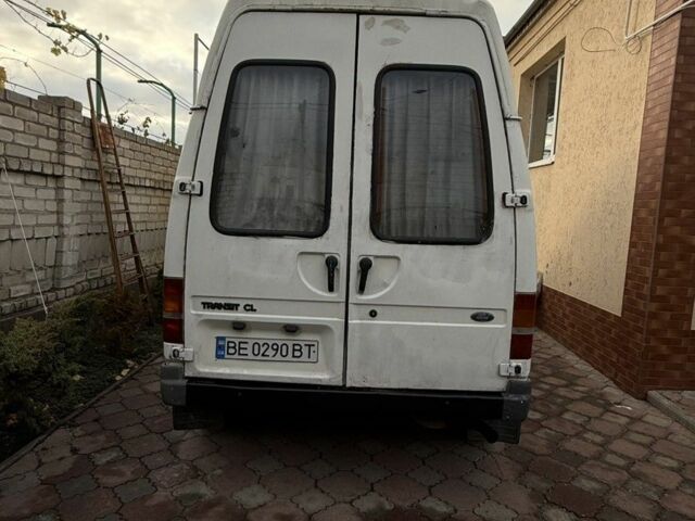 Білий Форд Транзит, об'ємом двигуна 2.5 л та пробігом 300 тис. км за 2500 $, фото 1 на Automoto.ua