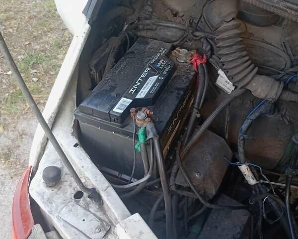 Белый Форд Транзит, объемом двигателя 2.5 л и пробегом 970 тыс. км за 2700 $, фото 6 на Automoto.ua