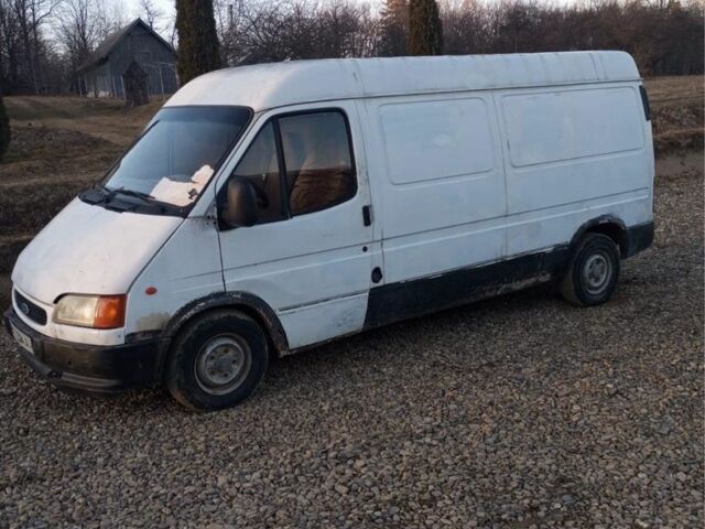 Белый Форд Транзит, объемом двигателя 2.5 л и пробегом 1000 тыс. км за 1400 $, фото 2 на Automoto.ua